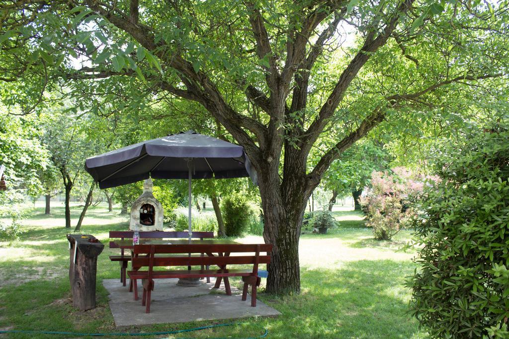 Ceglédpuszta Holiday Home Melinda מראה חיצוני תמונה